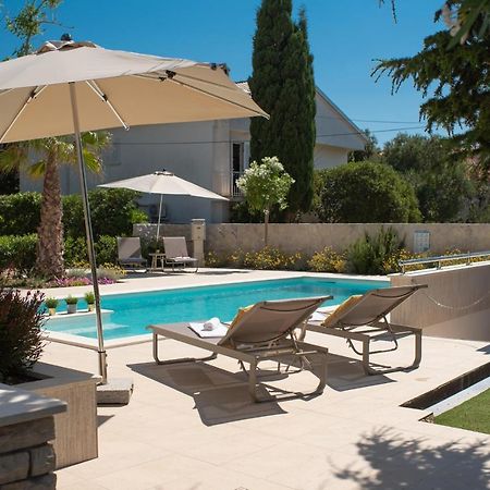 Pool Apartments Galeb Novalja Exterior photo