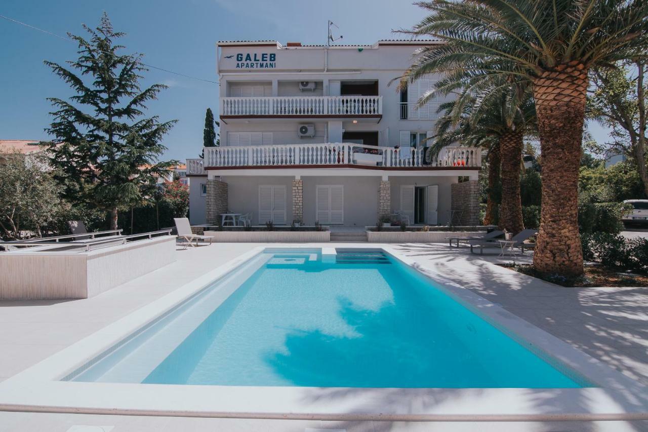 Pool Apartments Galeb Novalja Exterior photo